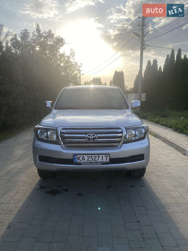 Внедорожник / Кроссовер Toyota Land Cruiser 2011 в Львове