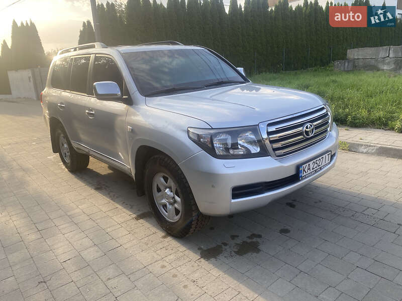 Внедорожник / Кроссовер Toyota Land Cruiser 2011 в Львове