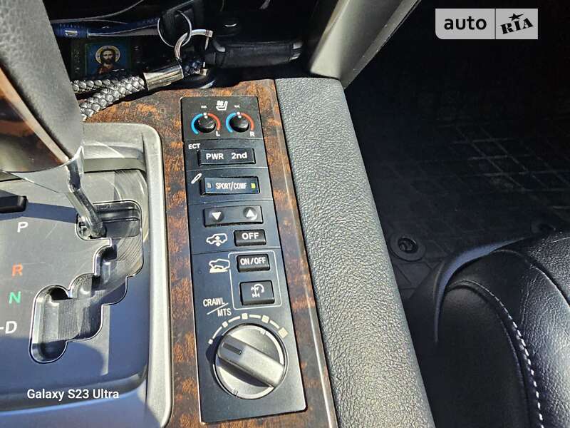 Внедорожник / Кроссовер Toyota Land Cruiser 2012 в Сквире