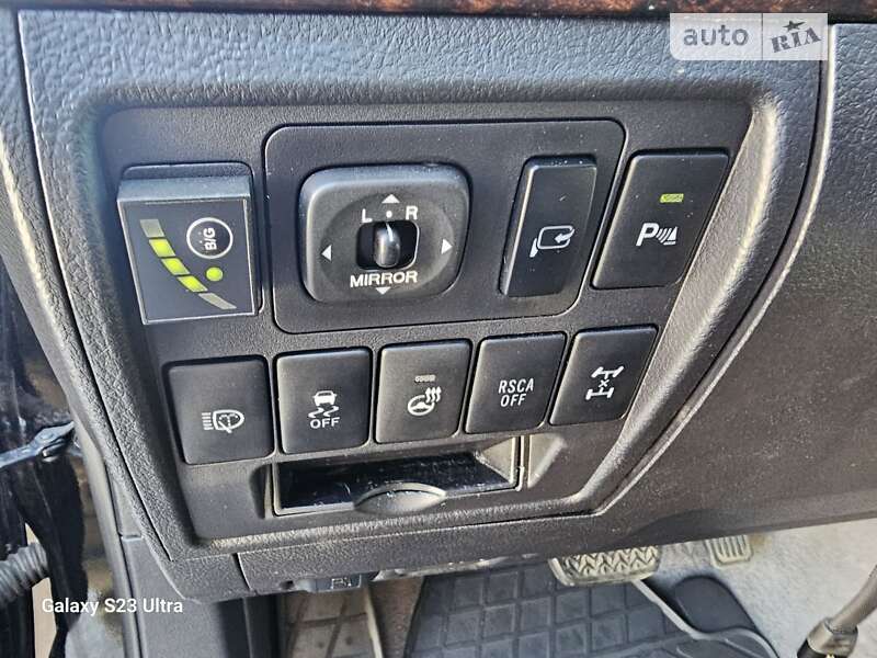 Внедорожник / Кроссовер Toyota Land Cruiser 2012 в Сквире