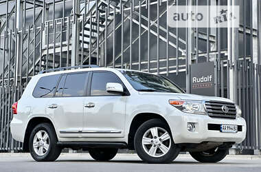 Внедорожник / Кроссовер Toyota Land Cruiser 2014 в Киеве