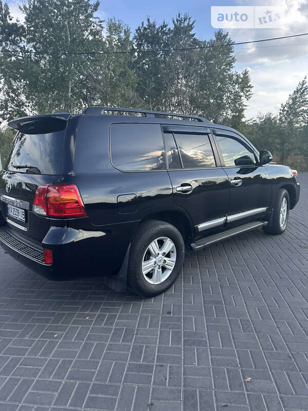 Внедорожник / Кроссовер Toyota Land Cruiser 2013 в Днепре