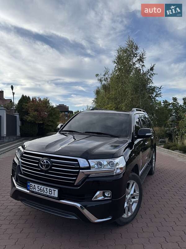 Toyota Land Cruiser 2016