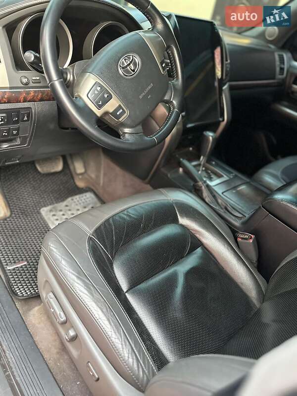 Внедорожник / Кроссовер Toyota Land Cruiser 2008 в Николаеве фото 8 Внедорожник / Кроссовер Toyota Land Cruiser 2008 в Николаеве
