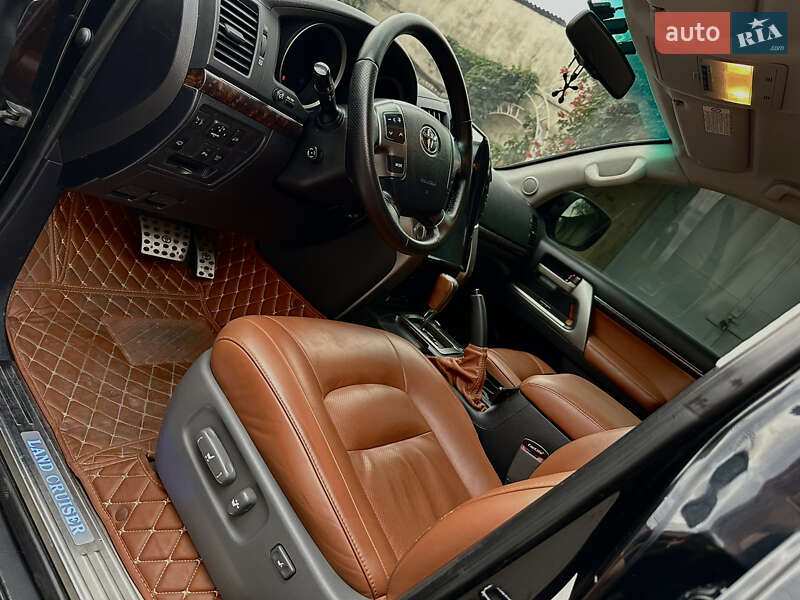 Позашляховик / Кросовер Toyota Land Cruiser 2008 в Дніпрі