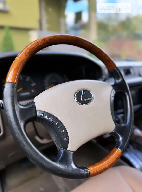 Позашляховик / Кросовер Toyota Land Cruiser 1997 в Лазещині