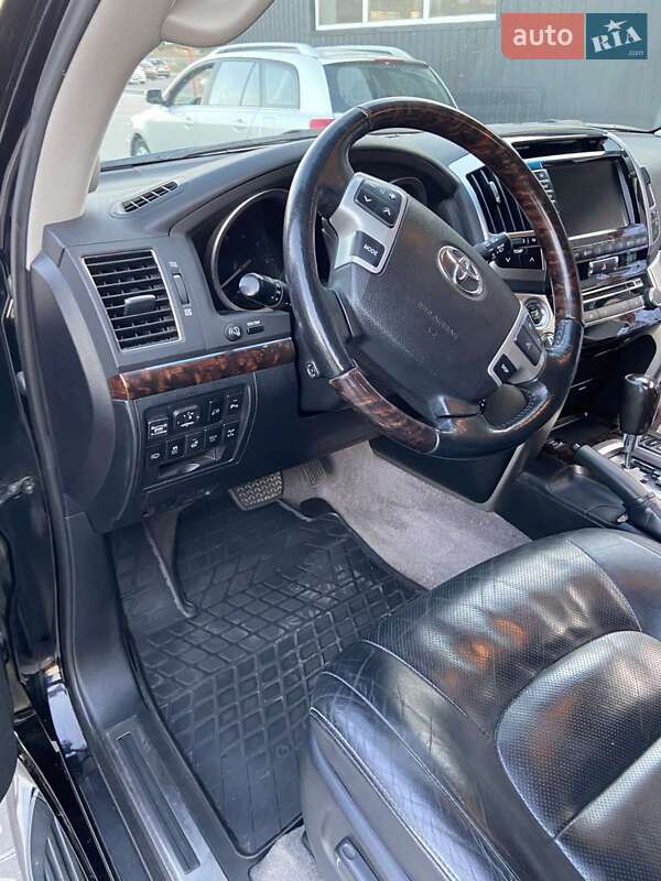 Внедорожник / Кроссовер Toyota Land Cruiser 2012 в Виннице