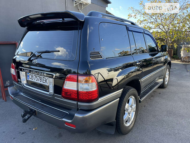 Внедорожник / Кроссовер Toyota Land Cruiser 2006 в Чернигове