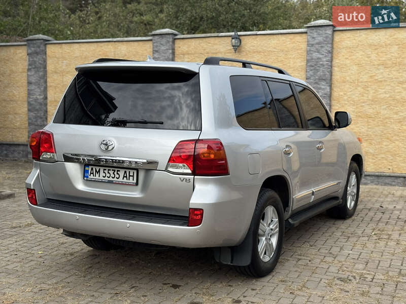 Внедорожник / Кроссовер Toyota Land Cruiser 2014 в Житомире