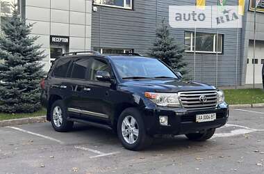 Позашляховик / Кросовер Toyota Land Cruiser 2013 в Києві