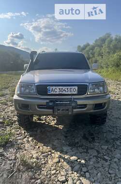 Позашляховик / Кросовер Toyota Land Cruiser 2002 в Ужгороді