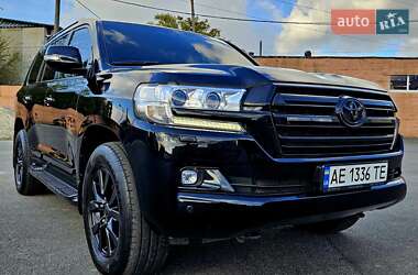 Позашляховик / Кросовер Toyota Land Cruiser 2019 в Дніпрі