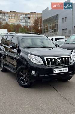 Позашляховик / Кросовер Toyota Land Cruiser 2012 в Кривому Розі