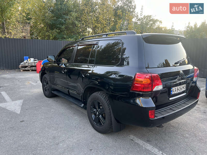 Позашляховик / Кросовер Toyota Land Cruiser 2012 в Києві
