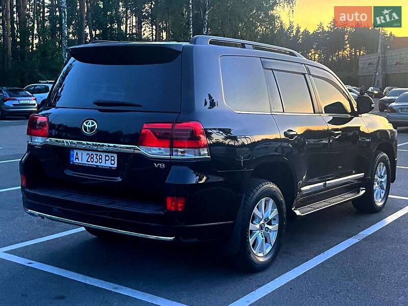 Внедорожник / Кроссовер Toyota Land Cruiser 2018 в Киеве