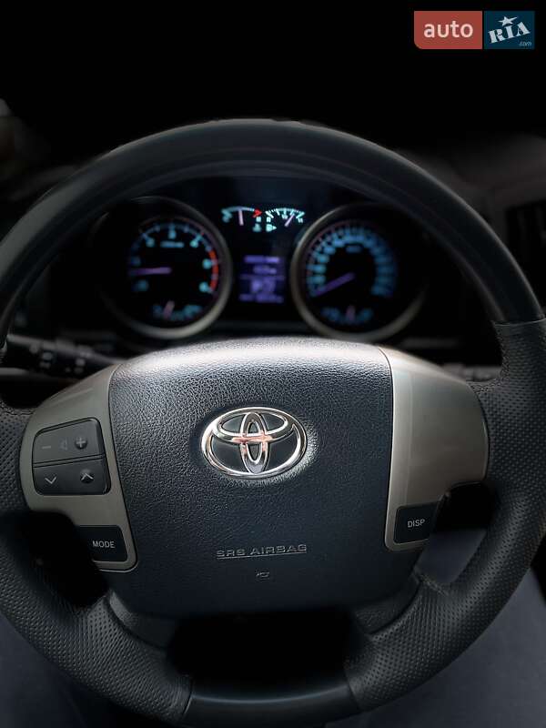 Внедорожник / Кроссовер Toyota Land Cruiser 2008 в Киеве