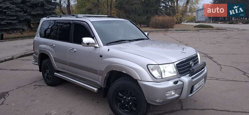 Позашляховик / Кросовер Toyota Land Cruiser 2001 в Кривому Розі