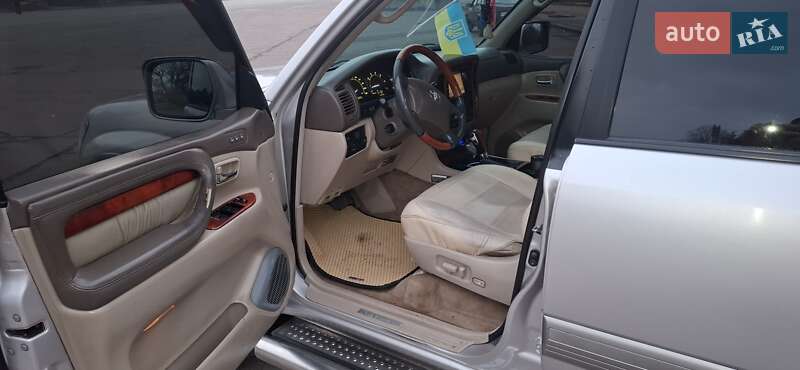Позашляховик / Кросовер Toyota Land Cruiser 2001 в Кривому Розі