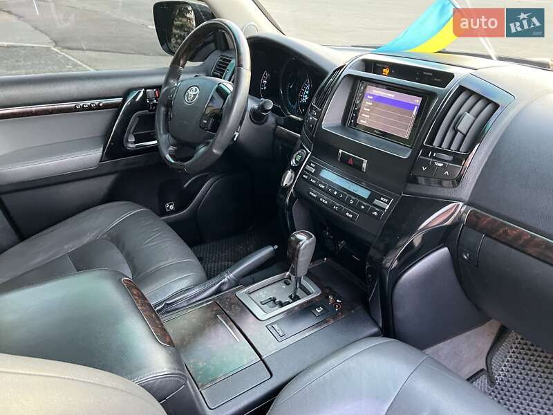 Позашляховик / Кросовер Toyota Land Cruiser 2008 в Києві