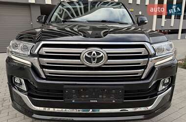 Внедорожник / Кроссовер Toyota Land Cruiser 2020 в Киеве