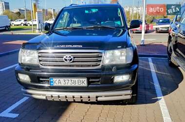 Внедорожник / Кроссовер Toyota Land Cruiser 2003 в Киеве