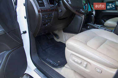 Внедорожник / Кроссовер Toyota Land Cruiser 2008 в Киеве