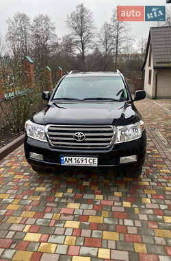 Позашляховик / Кросовер Toyota Land Cruiser 2011 в Олевську