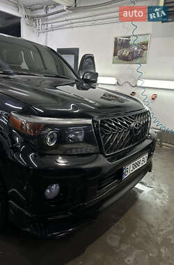 Внедорожник / Кроссовер Toyota Land Cruiser 2008 в 