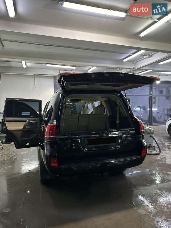 Внедорожник / Кроссовер Toyota Land Cruiser 2008 в Полтаве фото 18 Внедорожник / Кроссовер Toyota Land Cruiser 2008 в Полтаве