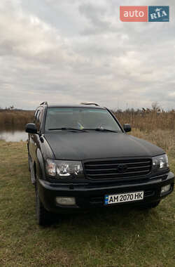 Позашляховик / Кросовер Toyota Land Cruiser 2001 в Житомирі