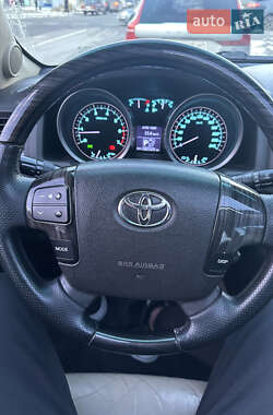 Внедорожник / Кроссовер Toyota Land Cruiser 2008 в 