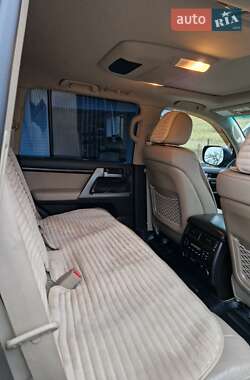 Внедорожник / Кроссовер Toyota Land Cruiser 2008 в 