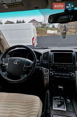 Внедорожник / Кроссовер Toyota Land Cruiser 2008 в 
