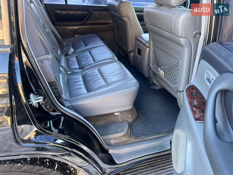 Внедорожник / Кроссовер Toyota Land Cruiser 2001 в Полтаве