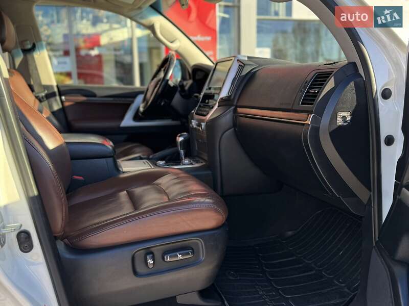 Позашляховик / Кросовер Toyota Land Cruiser 2019 в Тернополі
