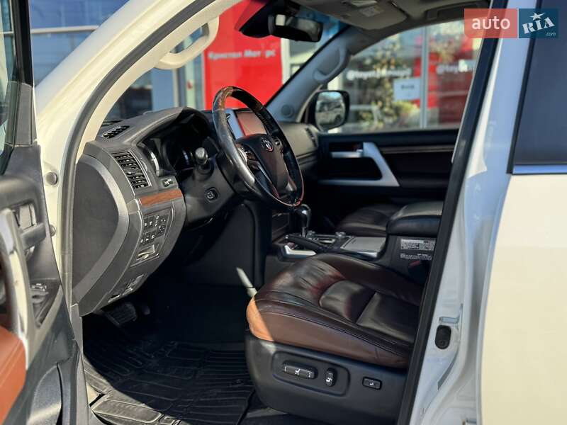 Позашляховик / Кросовер Toyota Land Cruiser 2019 в Тернополі