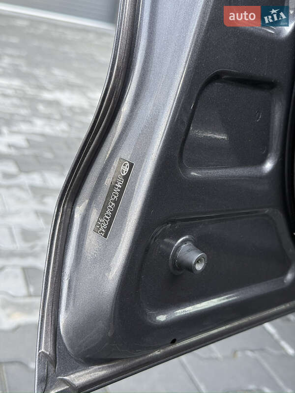 Внедорожник / Кроссовер Toyota Land Cruiser 2008 в Черновцах