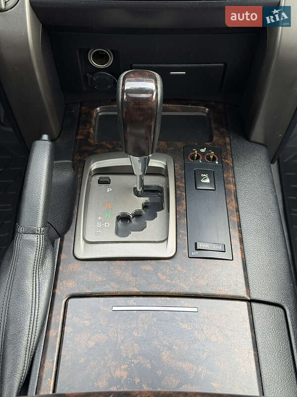 Внедорожник / Кроссовер Toyota Land Cruiser 2008 в Черновцах