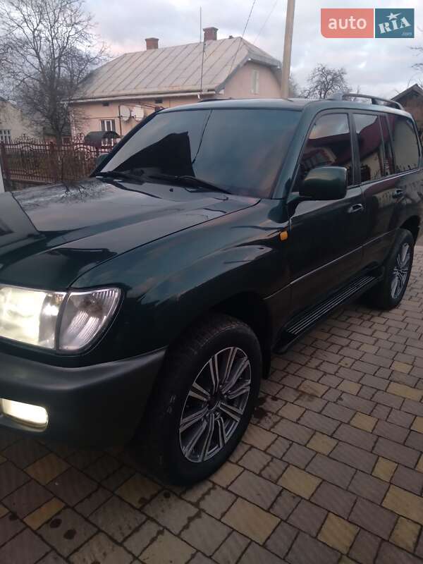 Внедорожник / Кроссовер Toyota Land Cruiser 1998 в Болехове