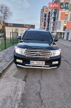 Внедорожник / Кроссовер Toyota Land Cruiser 2008 в 