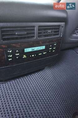 Внедорожник / Кроссовер Toyota Land Cruiser 2008 в 