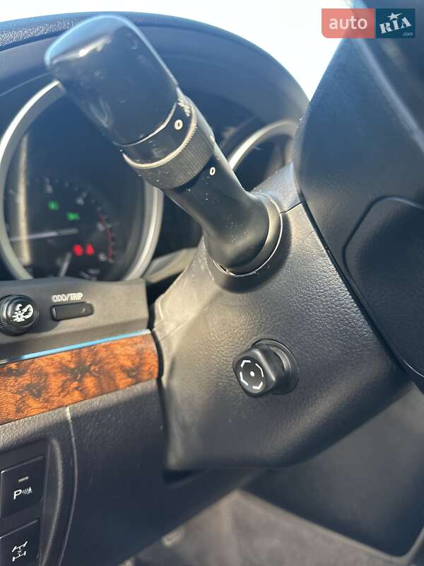 Внедорожник / Кроссовер Toyota Land Cruiser 2012 в Киеве