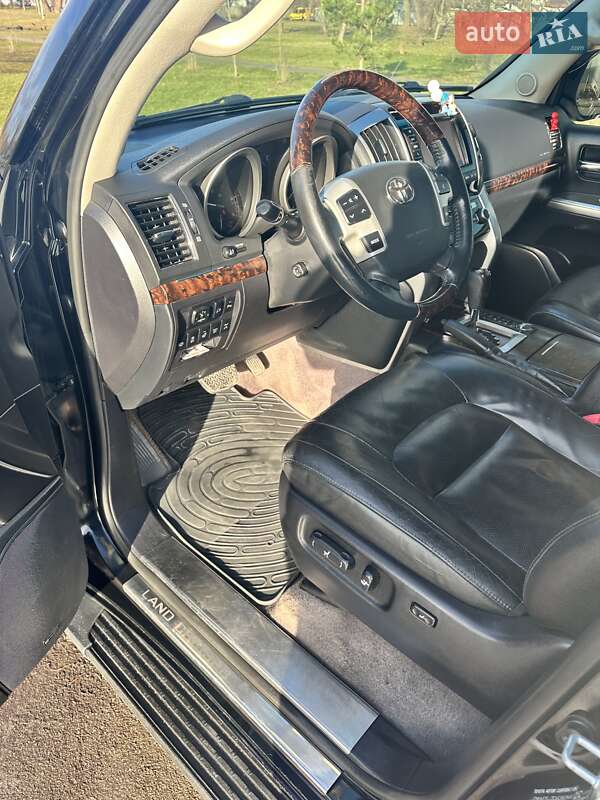 Внедорожник / Кроссовер Toyota Land Cruiser 2012 в Киеве