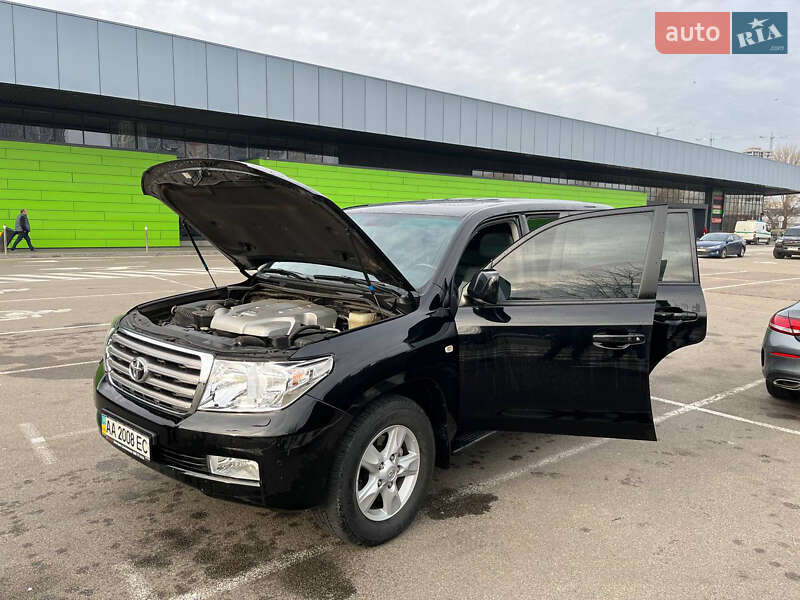 Внедорожник / Кроссовер Toyota Land Cruiser 2008 в Киеве