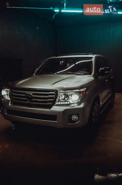 Внедорожник / Кроссовер Toyota Land Cruiser 2013 в Самборе