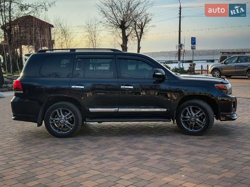 Внедорожник / Кроссовер Toyota Land Cruiser 2012 в Николаеве