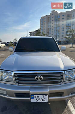 Внедорожник / Кроссовер Toyota Land Cruiser 2005 в 