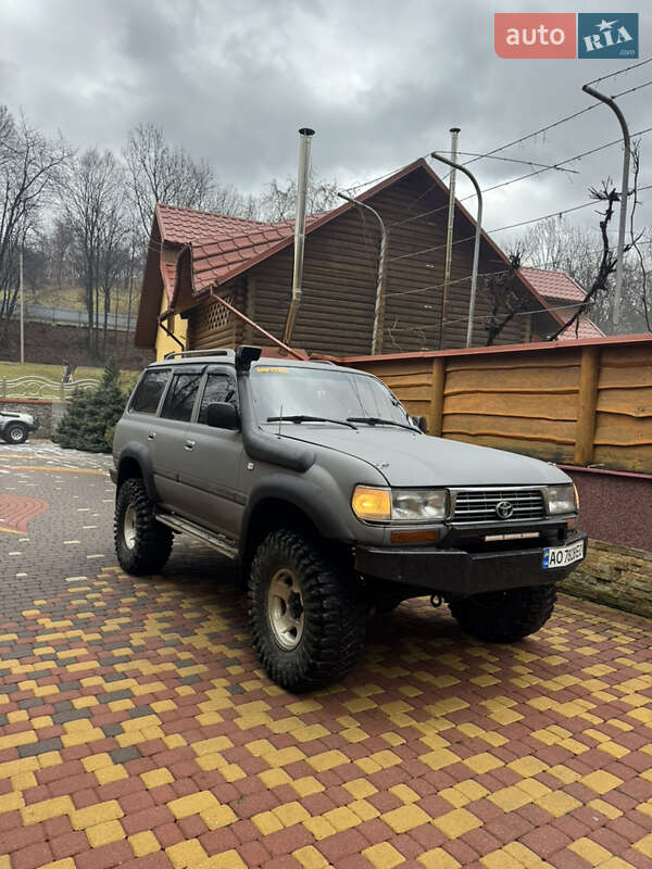 Позашляховик / Кросовер Toyota Land Cruiser 1996 в Тячеві