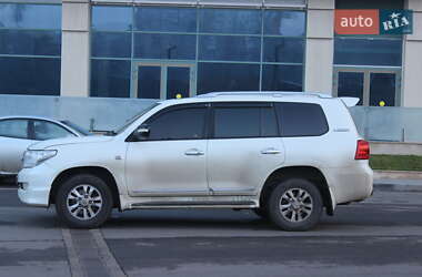 Позашляховик / Кросовер Toyota Land Cruiser 2011 в Дніпрі