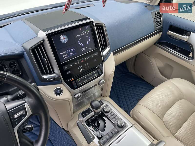 Позашляховик / Кросовер Toyota Land Cruiser 2019 в Києві